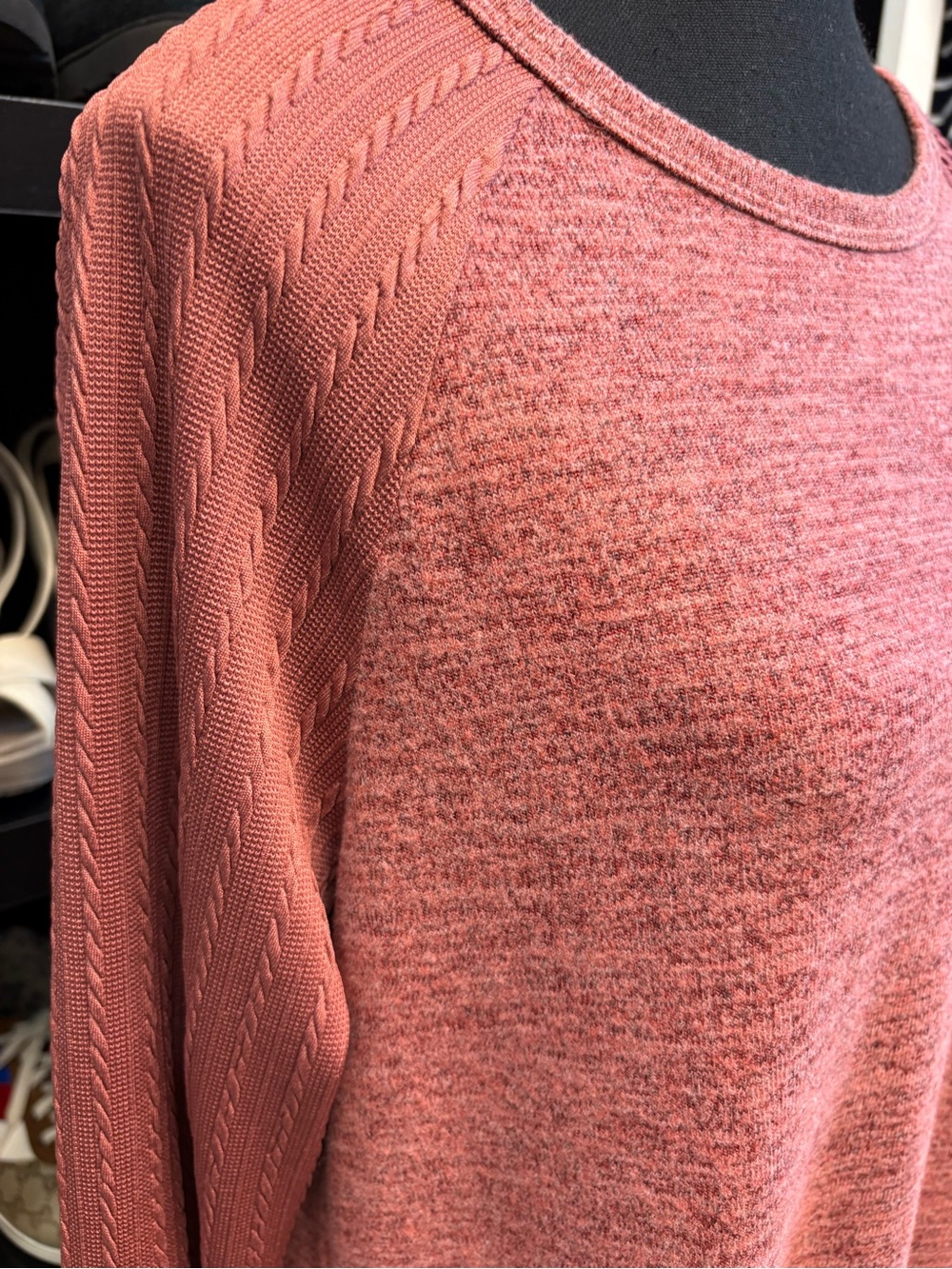 🆕🎉NWT Women's Scoop Neck Rib-Sleeve Sweater - Dusty Rose - Picture 5 of 10